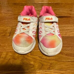 Fila toddler size 7